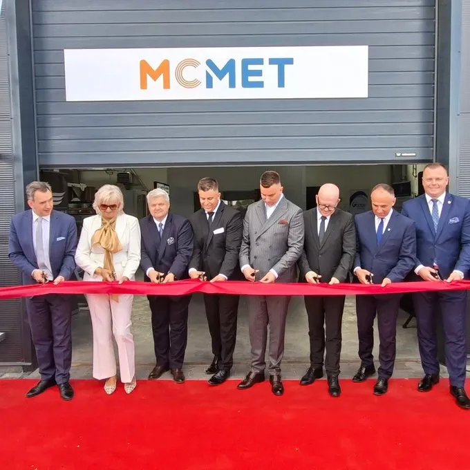 Obraz: Otwarcie nowej hali produkcyjnej firmy MCMET